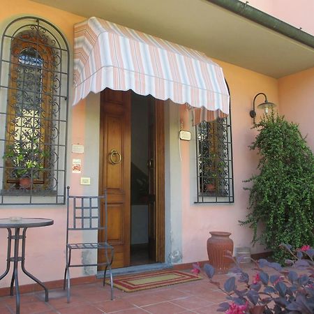Affittacamere Villa Delia Lucca Kültér fotó