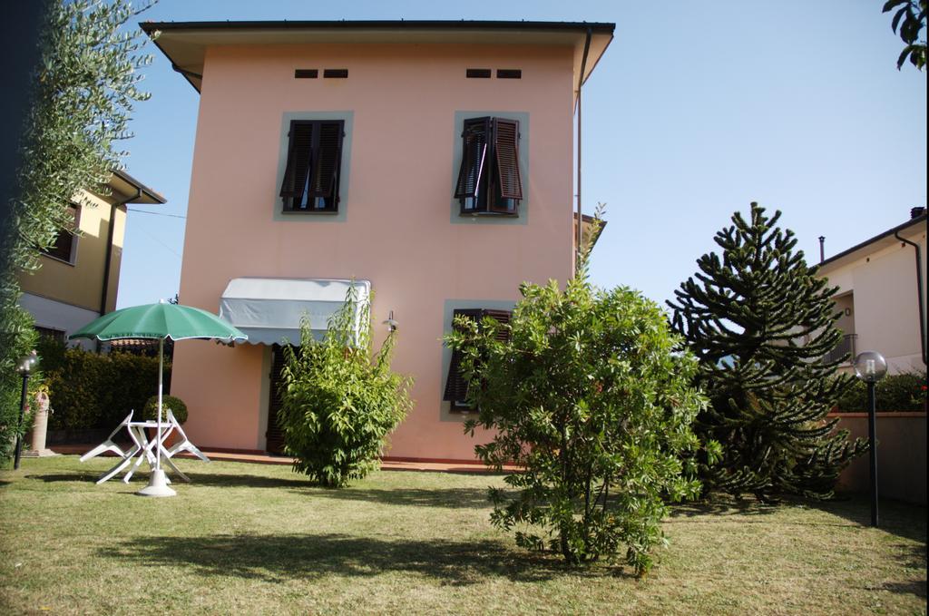 Affittacamere Villa Delia Lucca Kültér fotó