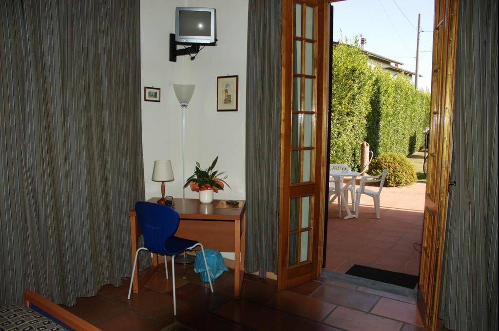 Affittacamere Villa Delia Lucca Szoba fotó